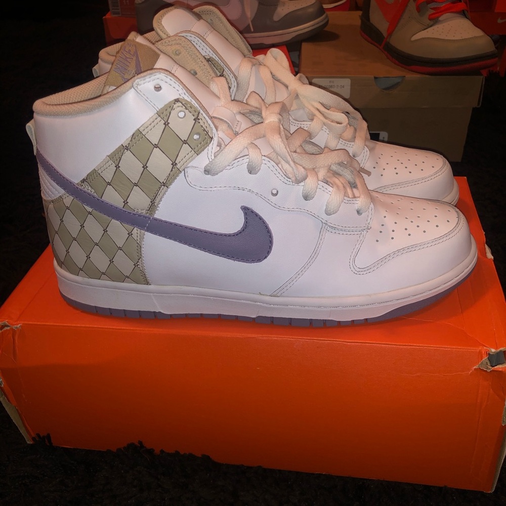 Nike Dunk Sneakers